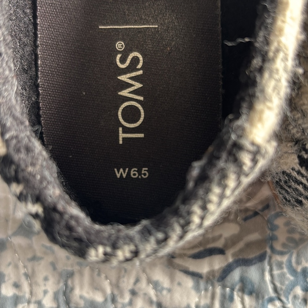 Toms size 6.5 - Picture 3 of 4